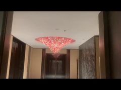 Francuzskie, lekkie, luksusowe, retro kryształowe lampy, główne i gościnne sale, duży żyrandol.