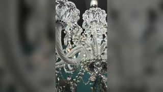 Niestandardowe nowoczesne lampy wiszące ze szkła liściowego Villa Hotel Lobby Projekt Tekstura skręcona