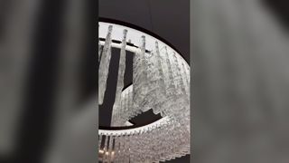 Żelazo pokryte mosiądzem Kolor Scagliola Luksusowe lampy sufitowe do dekoracji domu
