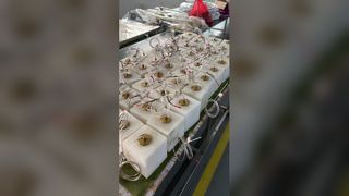 Białe alabastrowe lampy wiszące