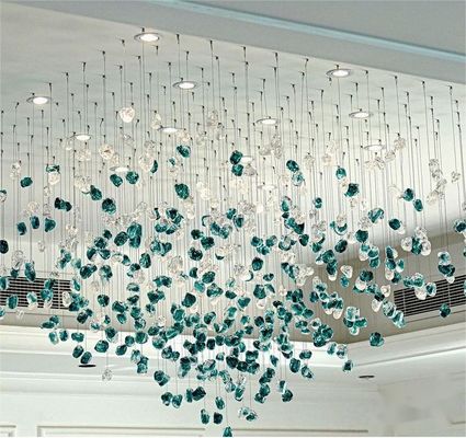Hotel Lobby Villa Projekt dekoracji sali bankietowej Luksusowe szkło deszczowe kamienie szlachetne żyrandola akcesoria