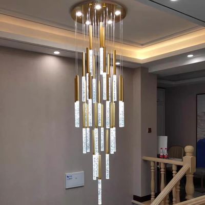 Hotel Korytarz Schody Kryształowy kij Wisiorek Światło Balkon Korytarz