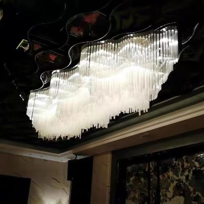 Niestandardowe żyrandolki z kryształowego lobby Wielki lobby hotelowy sala bankietowa sztuka żyrandolki inżynieryjne szklane schody żyrandolki sala ślubna oświetlenie kryształowe światło luksusowy sufit