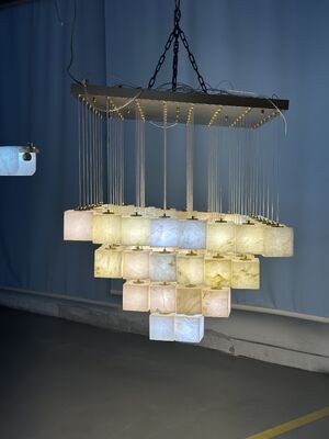 Nowoczesny naturalny marmurowy żyrandol luksusowy naturalny hiszpański villa salon lampka restauracja alabaster lampka zawiasowa